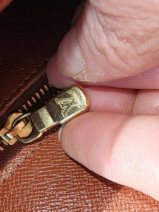 Auth Louis Vuitton Monogram Saint Cloud GM Shoulder Bag - Picture 14 of 16